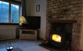 Arrochar Fern Cottage With Wood Burner & Loch View